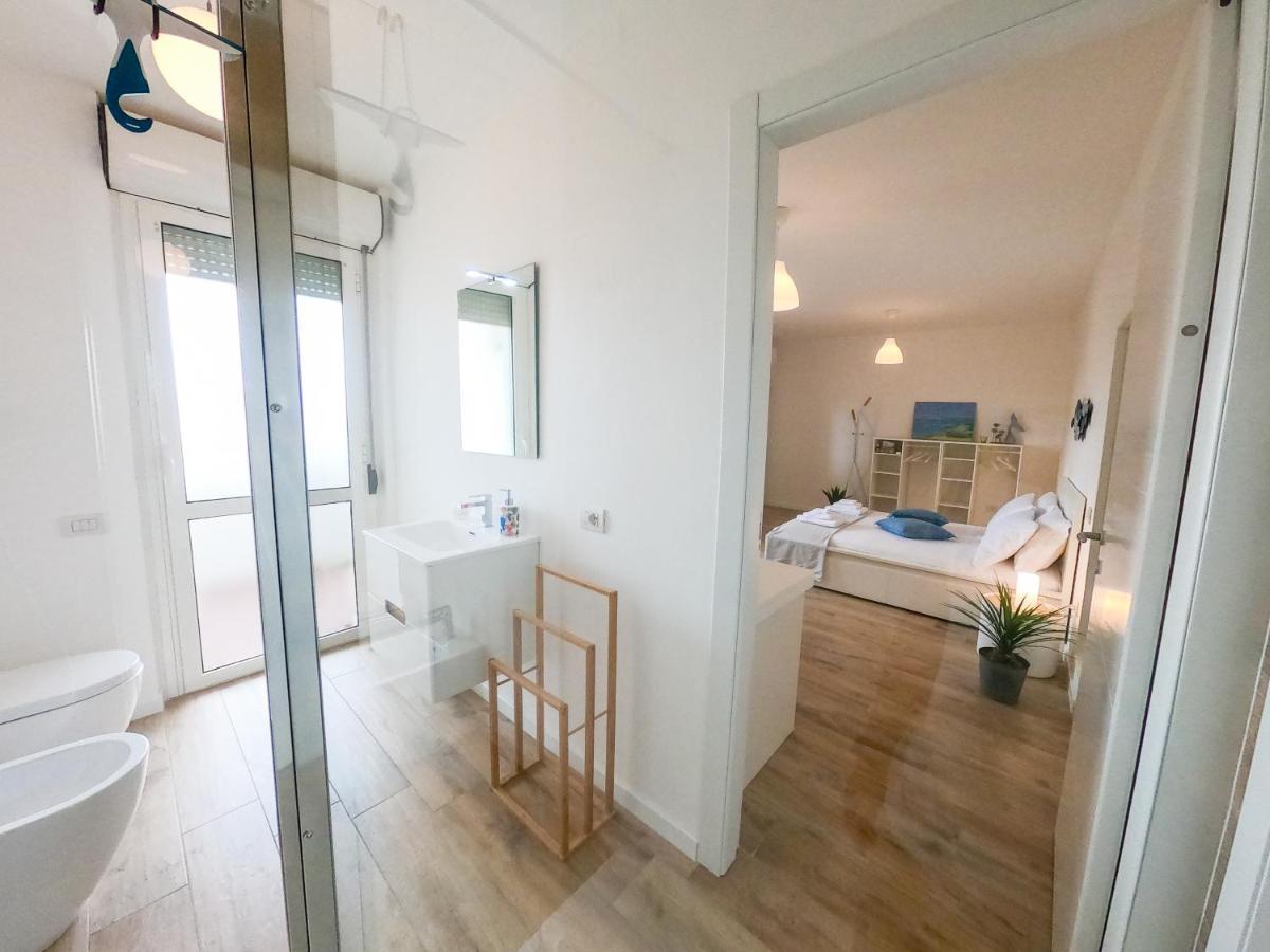 Suite Lighthouse Cagliari Bagian luar foto
