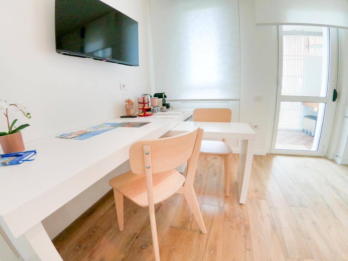 Suite Lighthouse Cagliari Bagian luar foto