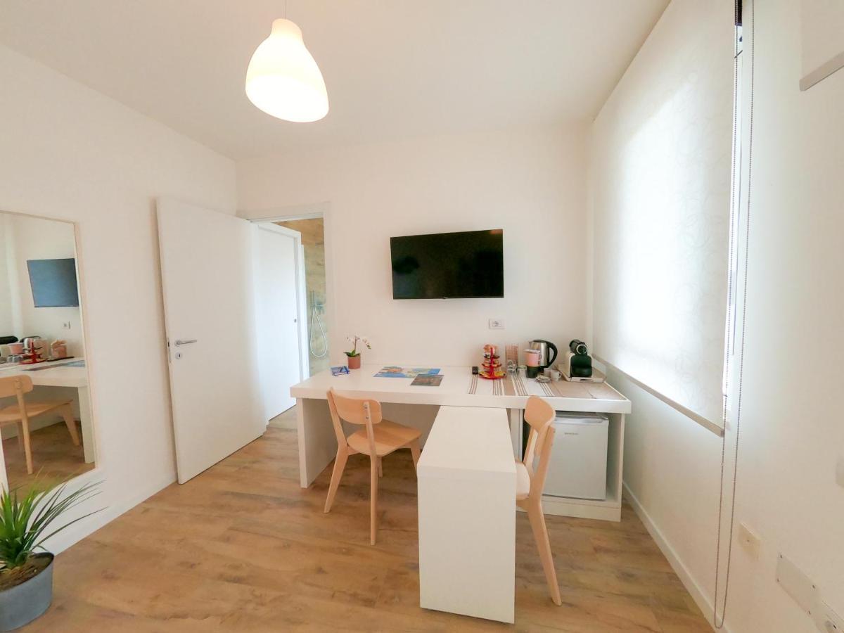 Suite Lighthouse Cagliari Bagian luar foto